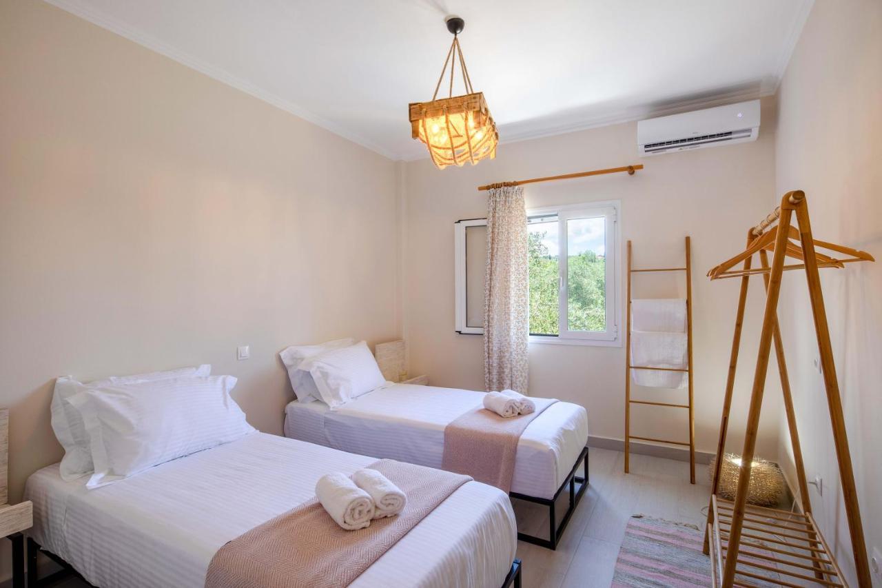 North Corfu Accommodation 1 อาคาราวี ภายนอก รูปภาพ